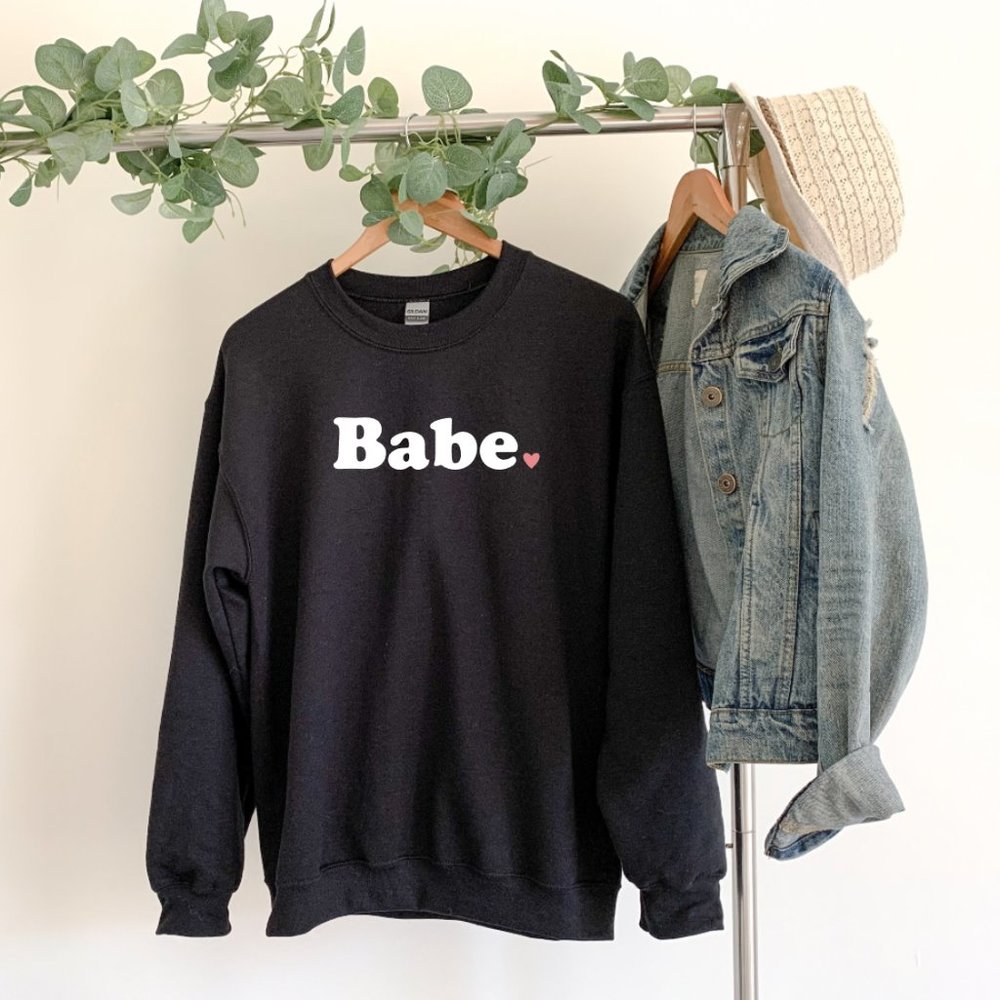 Sweatshirt - Babe